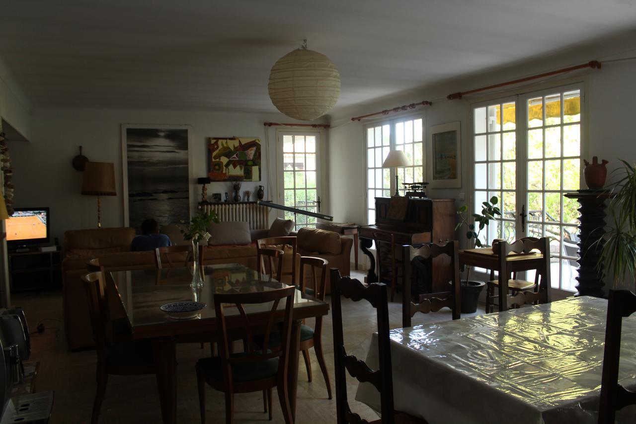 La Maison Blanche Panzió Saint Aygulf Kültér fotó